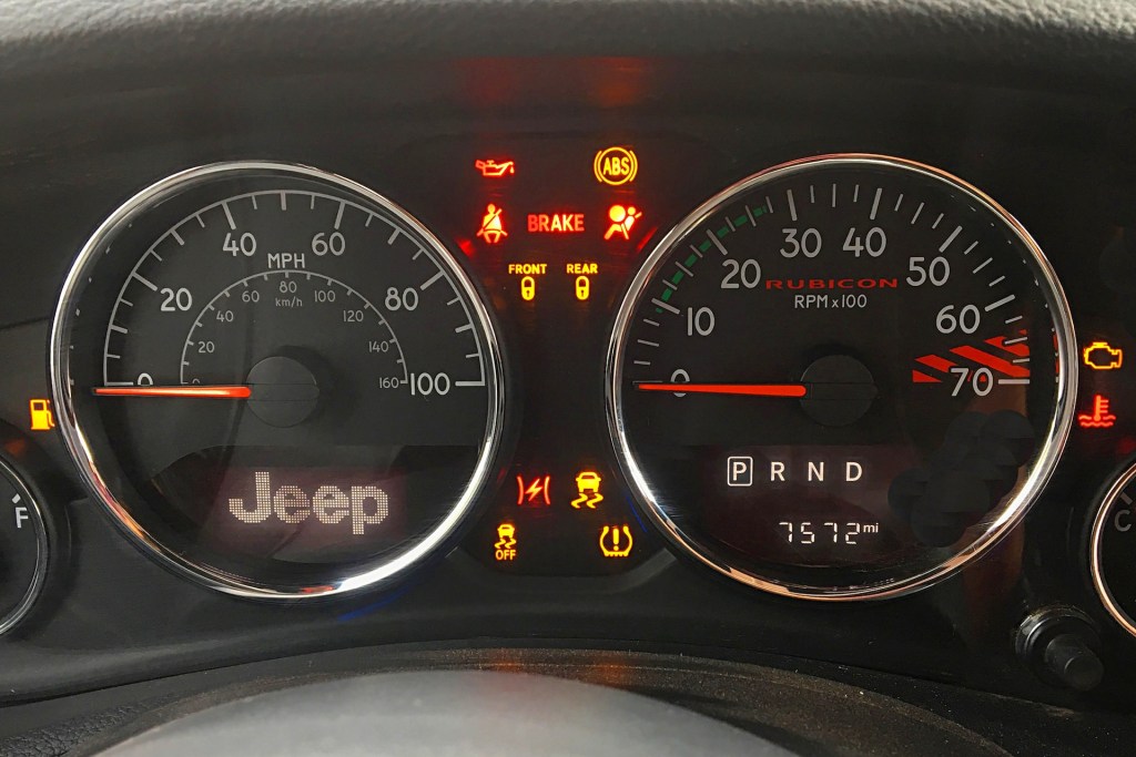 Picture of: Jeep JK Dash Warning Lights: What They Mean