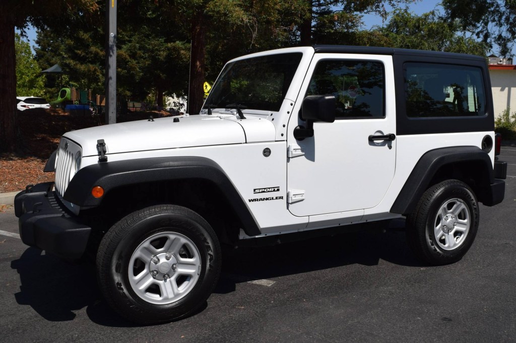 Picture of: Jeep Wrangler Sport x for Sale – Cars & Bids