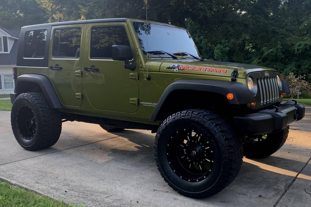 Picture of: Jeep Wrangler Unlimited Mountain Edition x for Sale – Cars